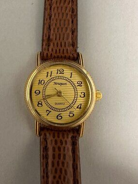 3/$30 Vintage Newport Watch Women Gold Tone Brown Leather Band New Battery 8"